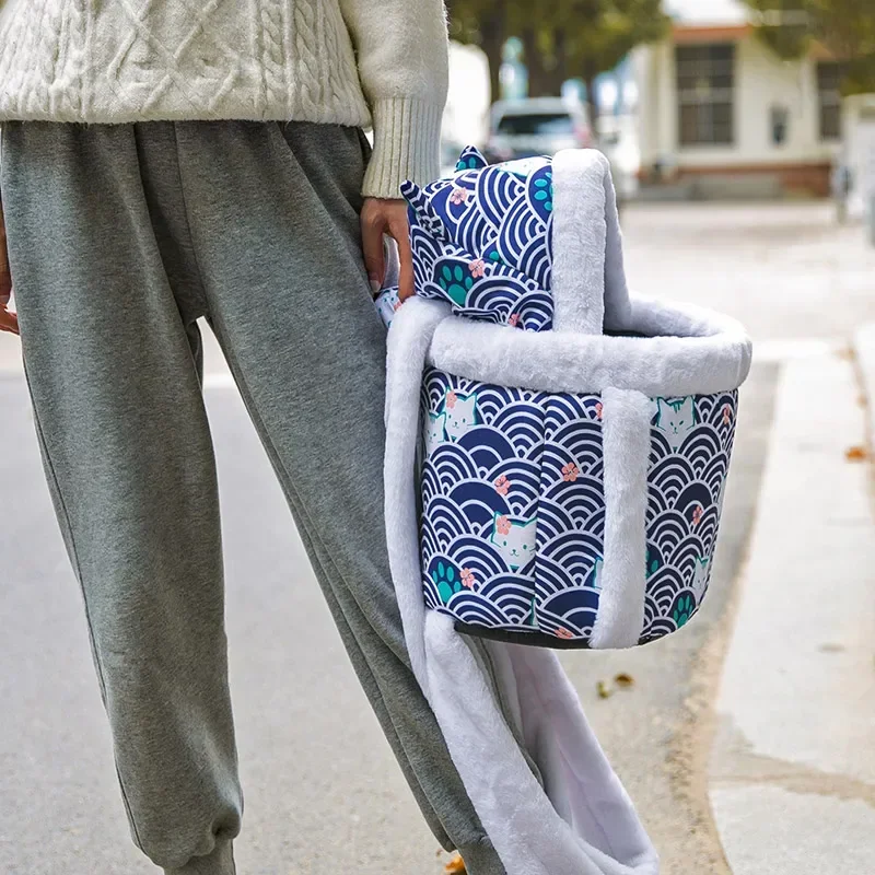 حقيبة حمل الحيوانات الأليفة القط الكلاب أفخم على ظهره السفر في الهواء الطلق المشي الشتاء عش دافئ هريرة جرو معلقة الصدر الناقلون المحمولة