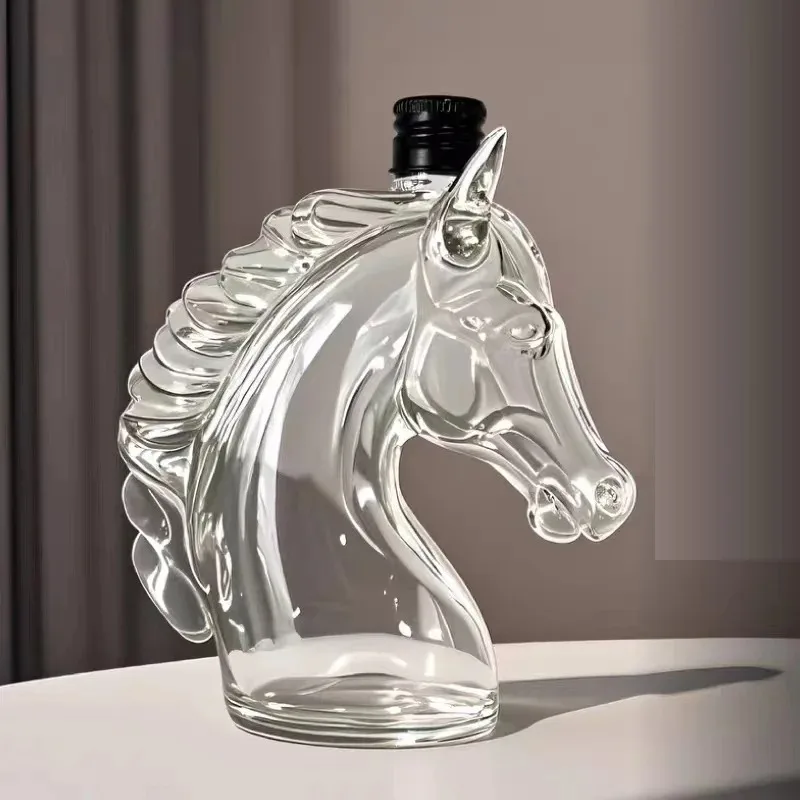 

Horsehead Statue Wine Bottle, Decanter Decoration For Bar Home Whiskey Bottle 3D Engraved Whiskey Glasses Theme Statue 350ml