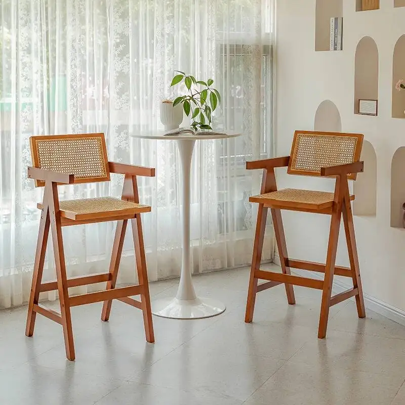 

Скандинавские барные стулья класса люкс: современные, удобные высокие стулья для зон ожидания, ресепшн и ресторанов. Мебель.