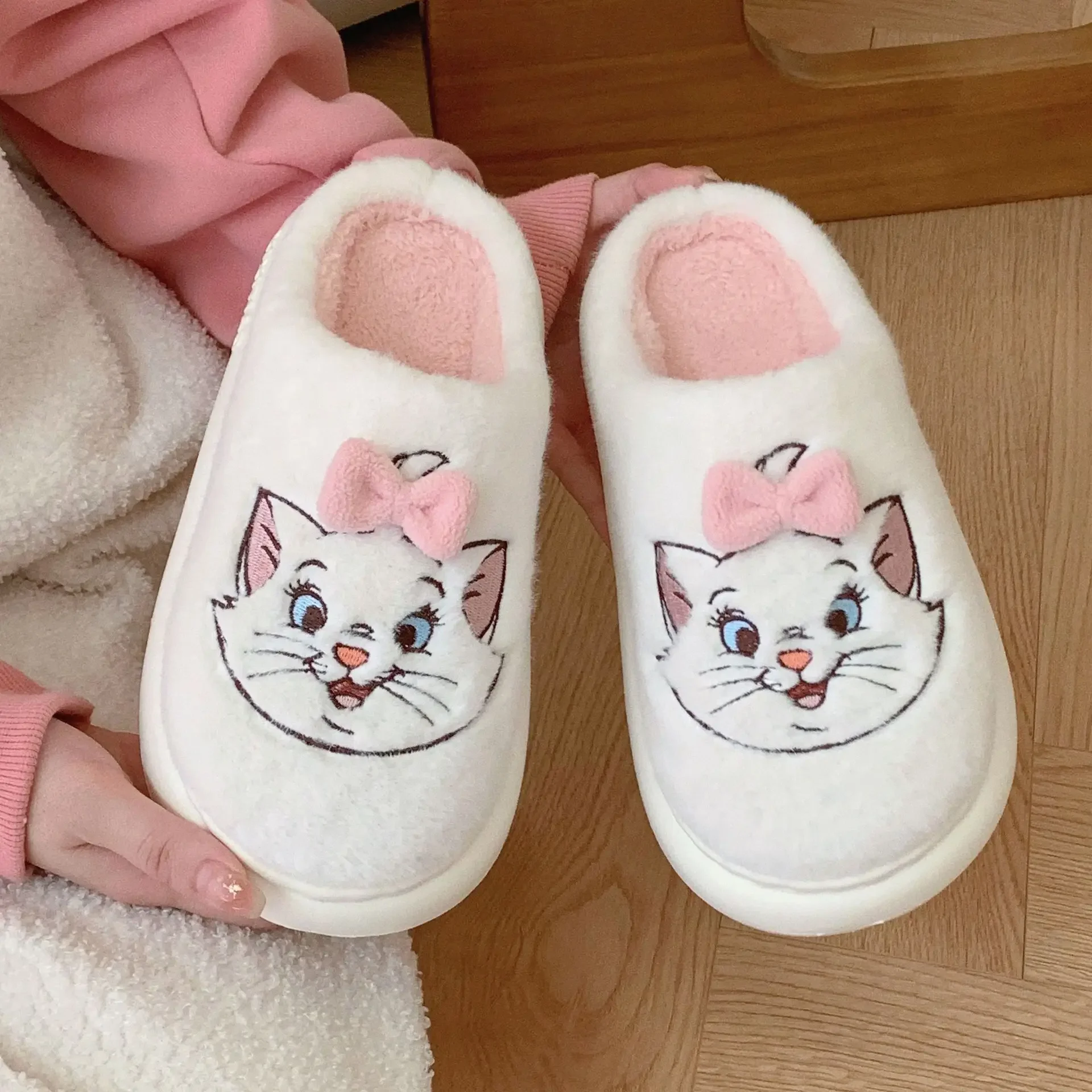 Cute Disney Series Marie Cat Lucifer Doll Cute Plush Cotton Slippers Kawaii Autumn Winter Warm Home Shoes Girls' Sweet Slippers