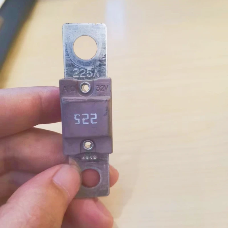 

For Mercedes-Benz Viano/Vito 225A Fuse Box Fuse Cartridge