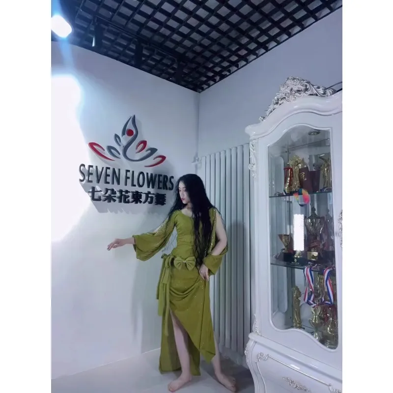 op maat gemaakt buikdanskostuum fluorescerend poeder gewaad boog hoofdband riem Oostelijke dans baladi conservatieve volksgewaden