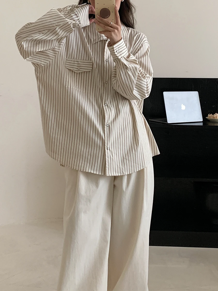 

Uniko Women's Loose Fit Striped irt Pearl Button Lazy Sle Korean Simple Design Cotton Blend Long Sve Top