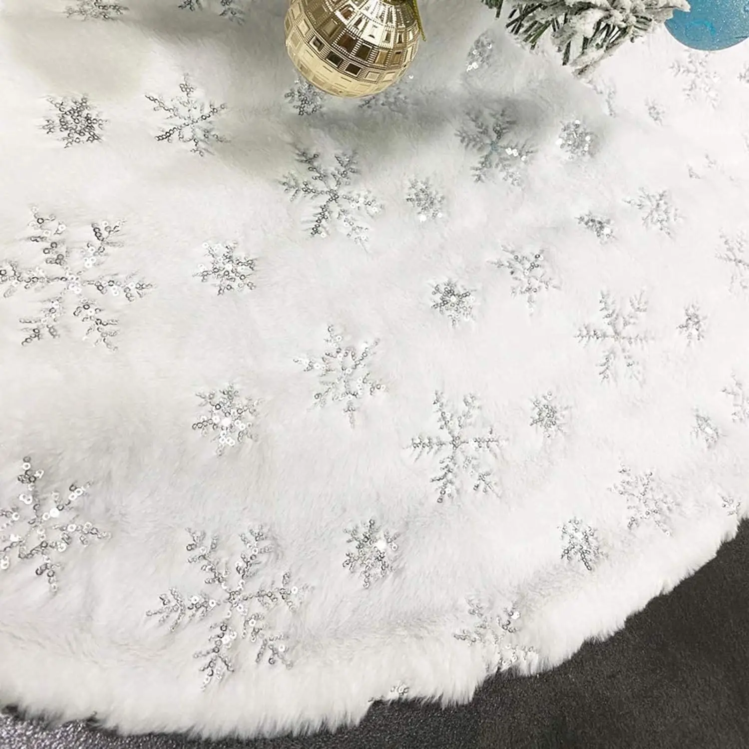 78/90/120/150cm Christmas Tree Skirt Faux Fur Xmas Trees Carpet Mat For 2024 New Year Home Party Decoration Noel Apron Ornament