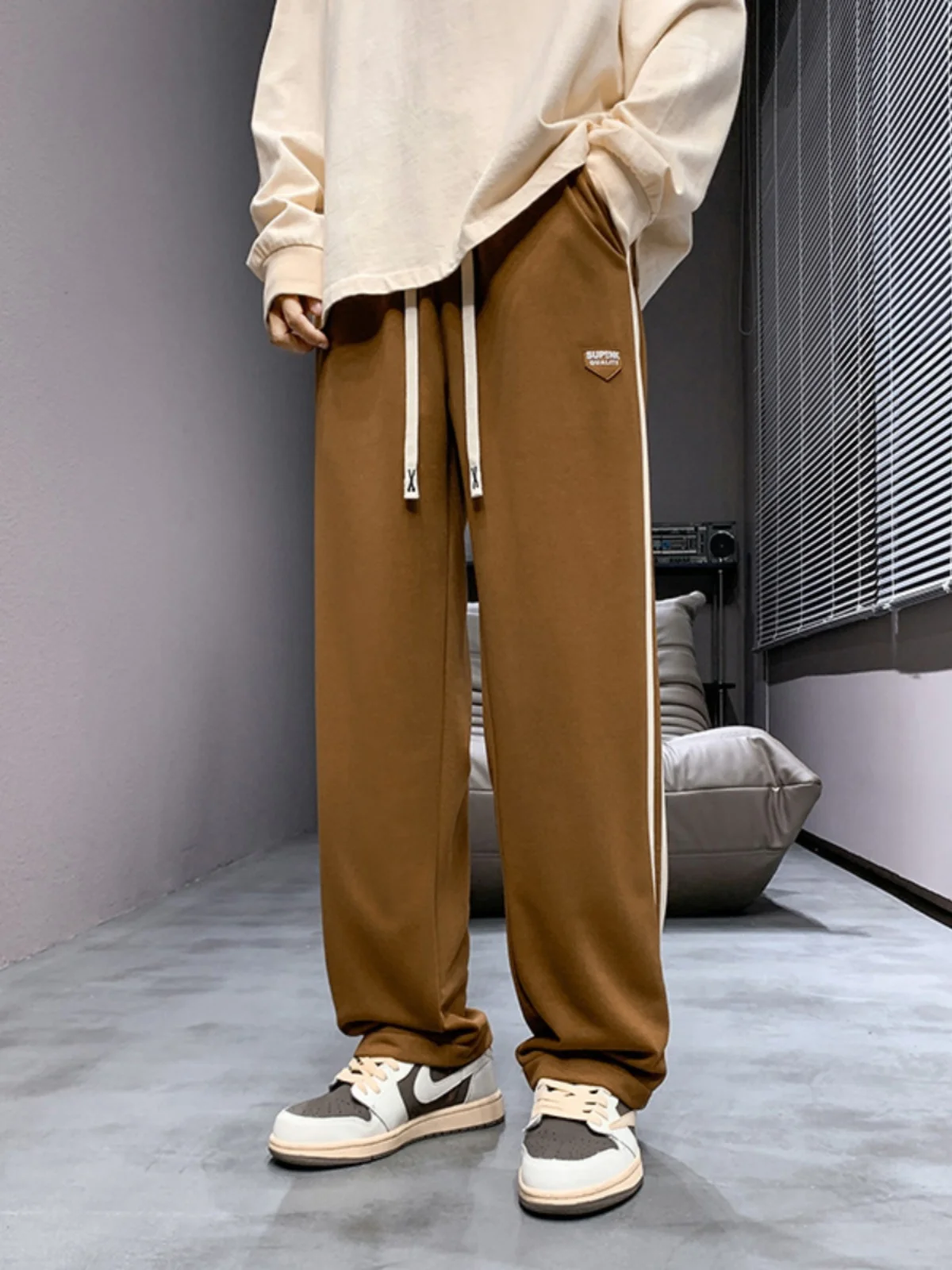 

Повседневные брюки в американском стиле ретро, мужские весенне-осенние новые свободные длинные прямые спортивные брюки в полоску, модный бренд