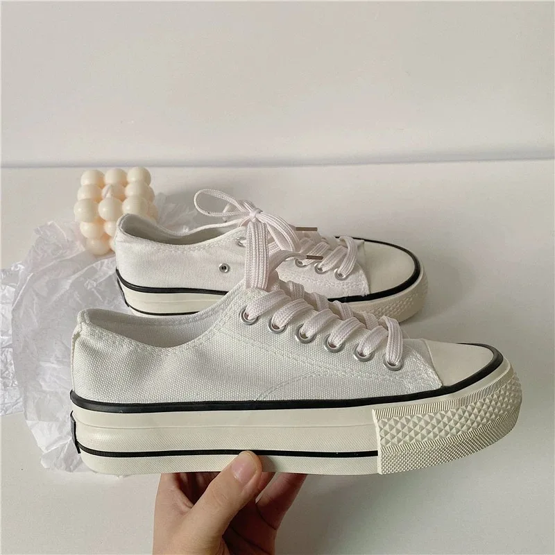 Women Fashion Canvas Shoes For Men Sneakers Casual Sneakers Zapatillas De Deporte Tenis Summer Flats White Black Loafers