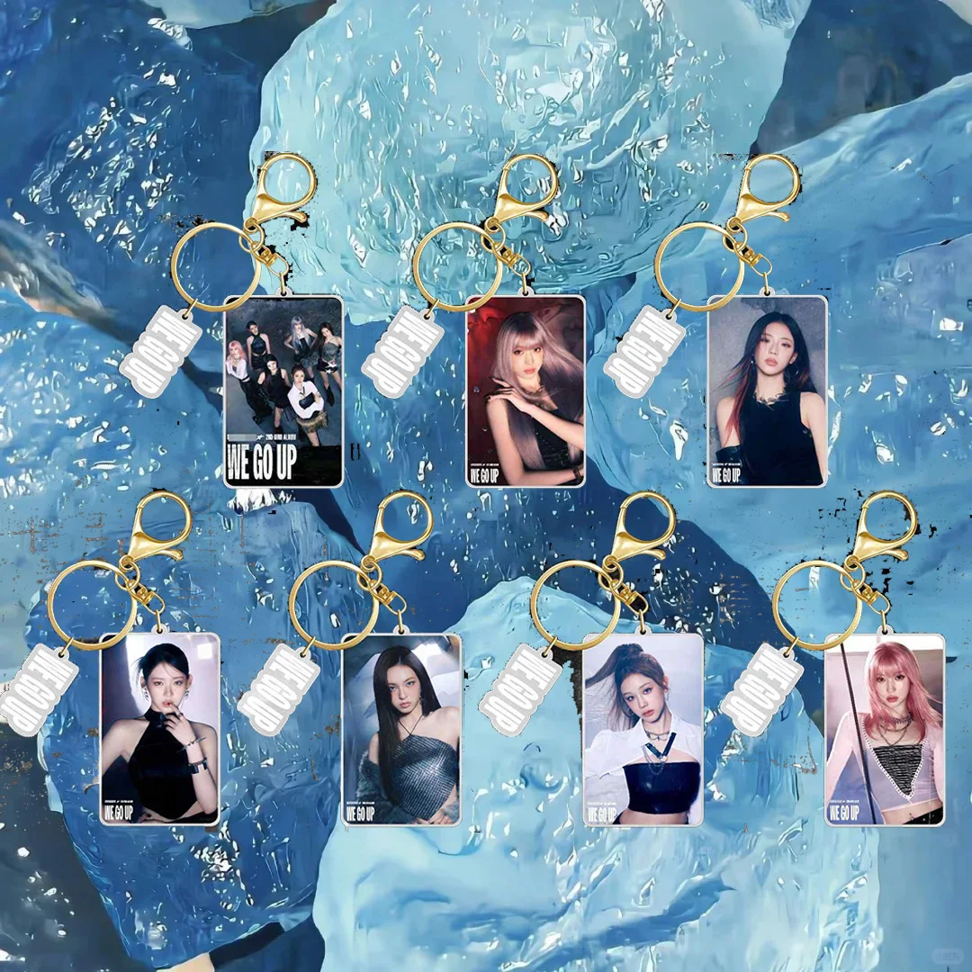 KPOP BABYMONSTER نحن نذهب 2 قطعة/المجموعة سلسلة مفاتيح مصنوعة من الأكريليك الدائمة الشكل عالية الجودة على ظهره كيرينغ مكتب الديكور ASA RUKA الهدايا