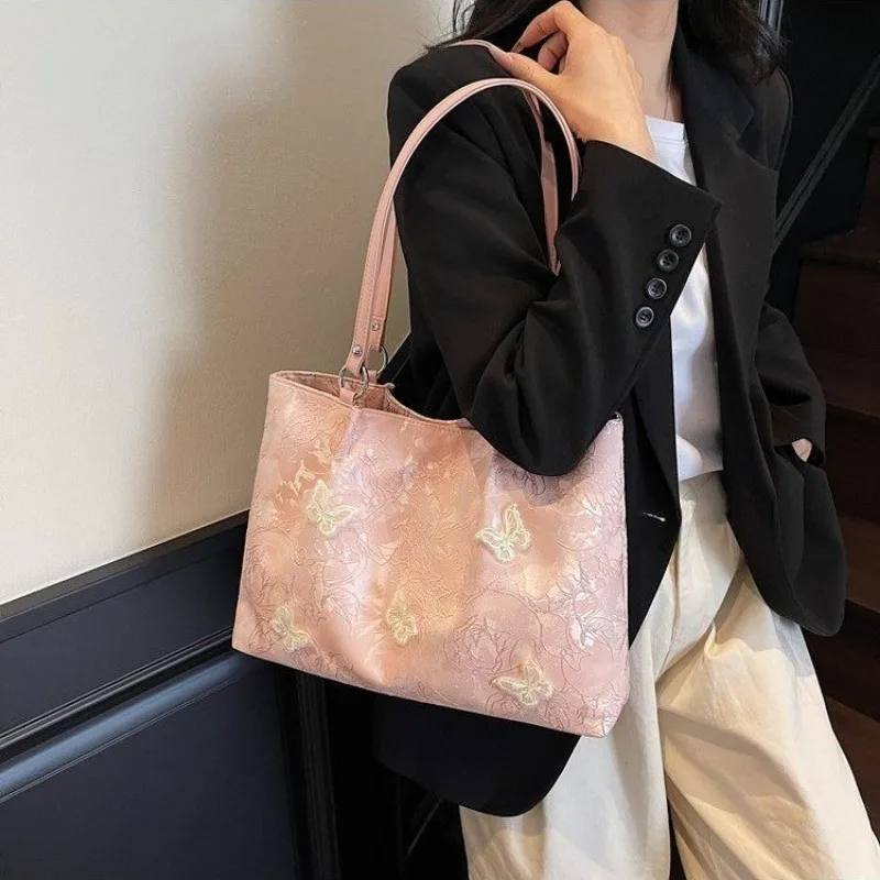 

Универсальная сумка через плечо из тканого рафии в стиле Майяра + металлическая акцентная пряжка-цепочка, регулируемая изысканная