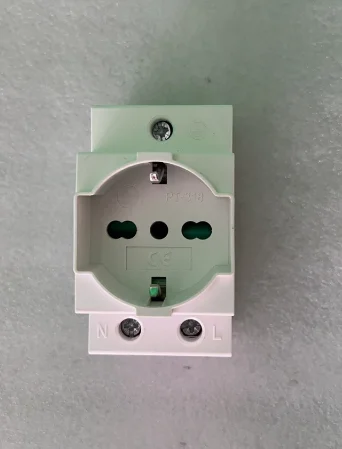 Protective Contact Outlet Earthing Contact Socket Consistent Power Supply with Reliable Contact DIN Rail Socket