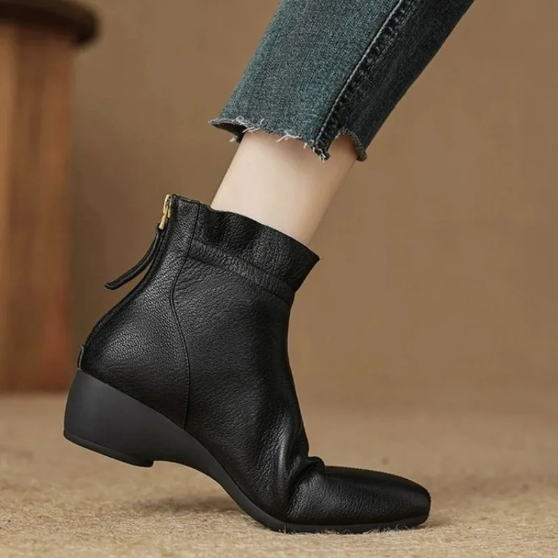 Winter Women Mid-calf Leather Boots Ruffled Pointed Toe Chunky Heel Lady Short Boot Fashionable Large Size Snow Boots Waterproof view 3