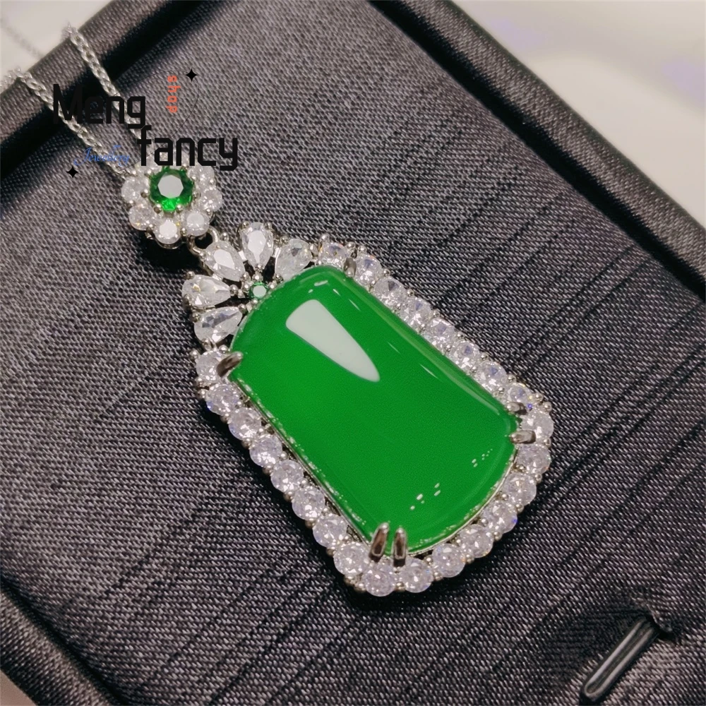 

Emerald Green Chalcedony Peace Pendant 925 Silver-Plated And Exquisitely Set Peace Pendant Jewelry Fashion Best Selling Elegant