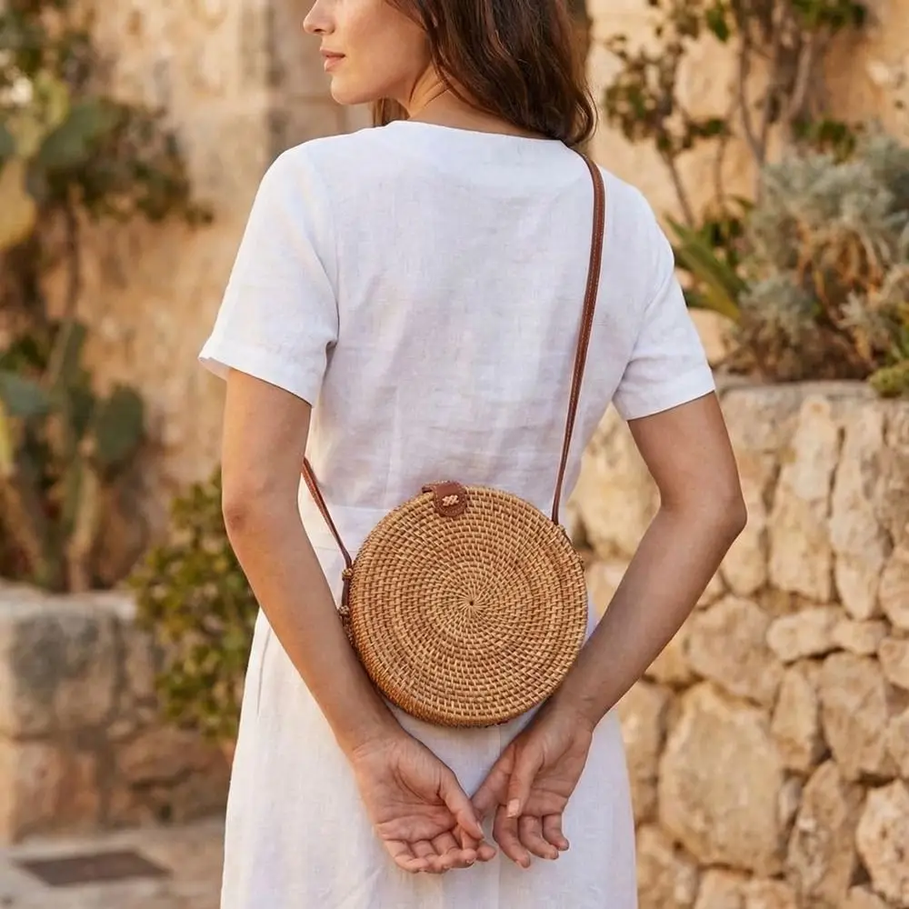 

Повседневная сумка-кроссбоди из ротанга в богемном стиле, с вырезами, круглая, большой вместимости, с квадратной пряжкой, для студентов