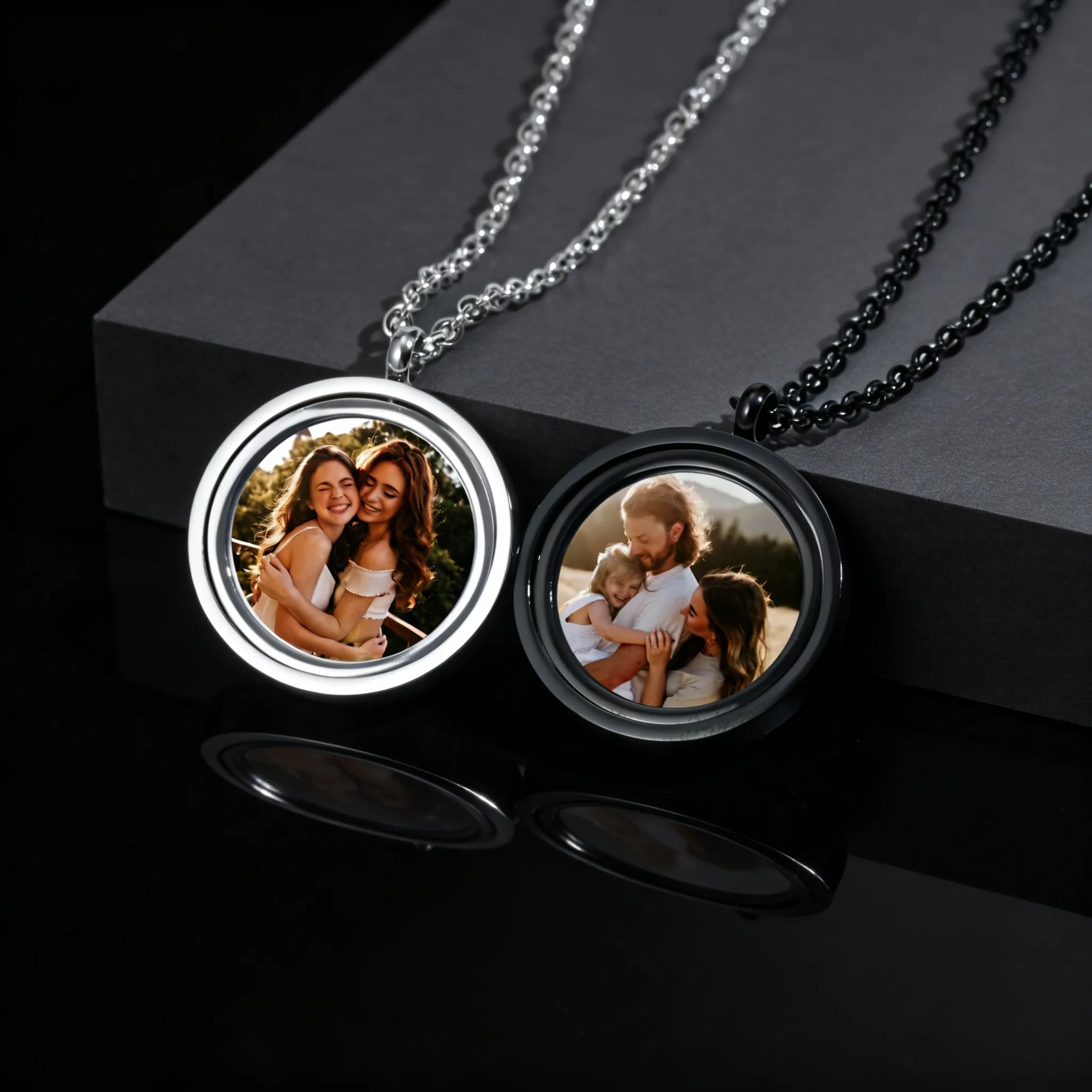 Customized Double-sided Photo Rotatable Round Pendant Necklace Personalized Picture Stainless Steel Jewelry Gift for Father Mom
