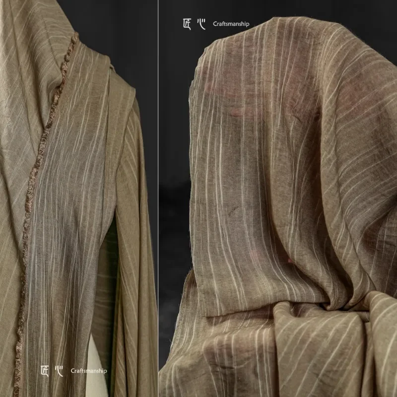 

Коричневая ткань из вискозы и хлопка с линейными полосами и складками для винтажных рубашек, юбок, дизайна одежды, пошива и рукоделия, ткани на метры