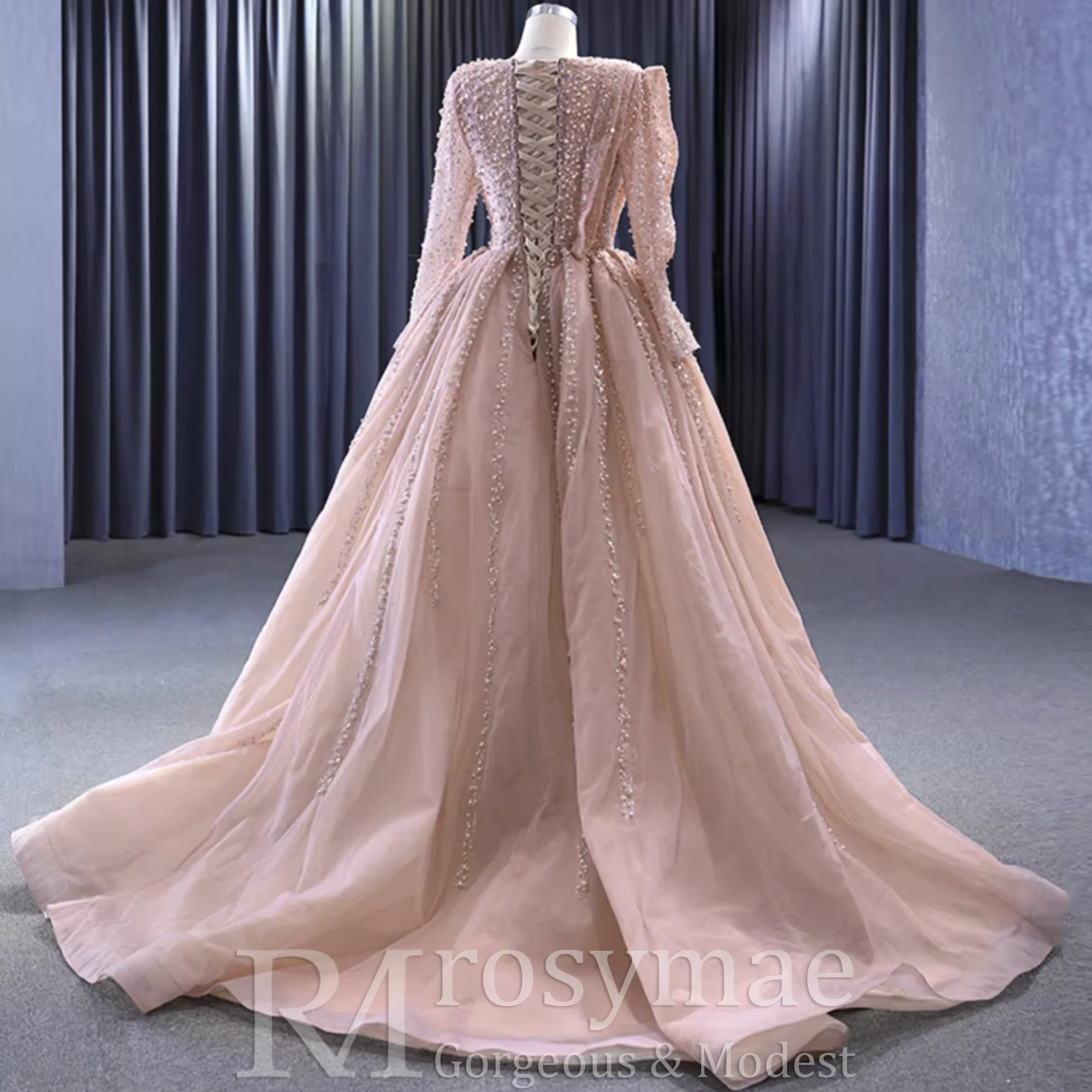 Suknia wieczorowa Rosymae, długa, z długim rękawem, balowa, na konkurs piękności, zdobiona perłami, elegancka, jasnoróżowa, formalna, dla gościa weselnego.
