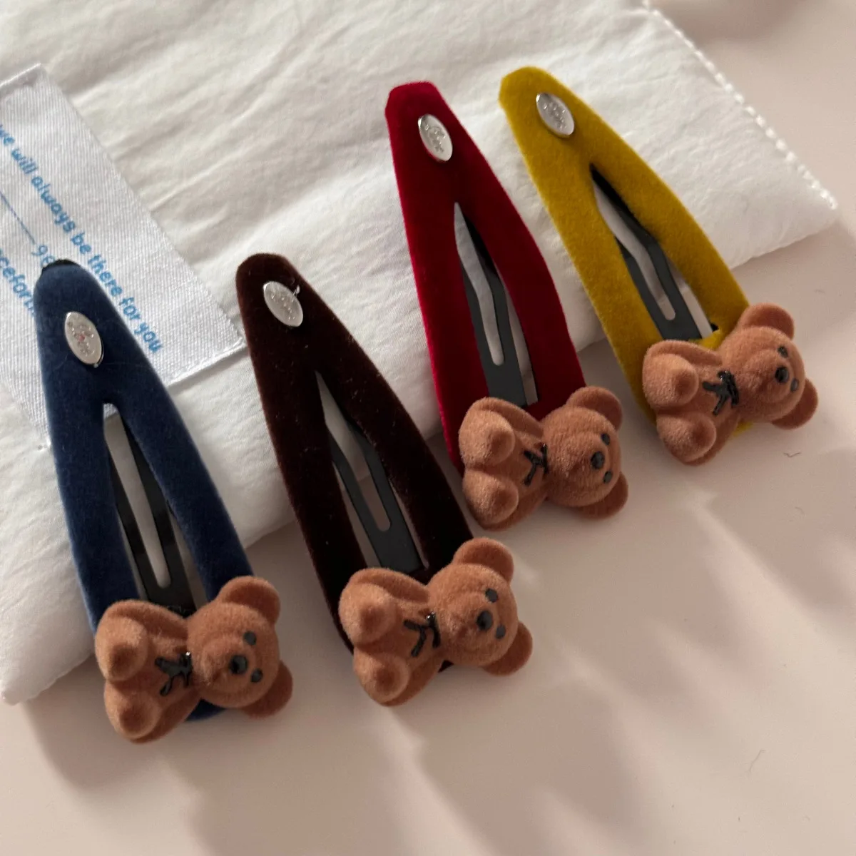 

Sweet Cute Cartoon Velvet Teddy Bear Hair Clip Korean Women Girls BB Clip Fashion Versatile Bangs Clip Broken Hair Edge Hairpin