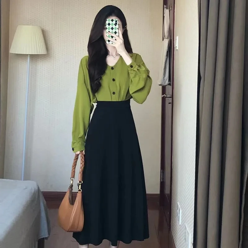 French Design Sense Female High Waisted Appear Thin Two Piece Set Half Length Skirt 2024 Early Spring Women New Two Piece skirt