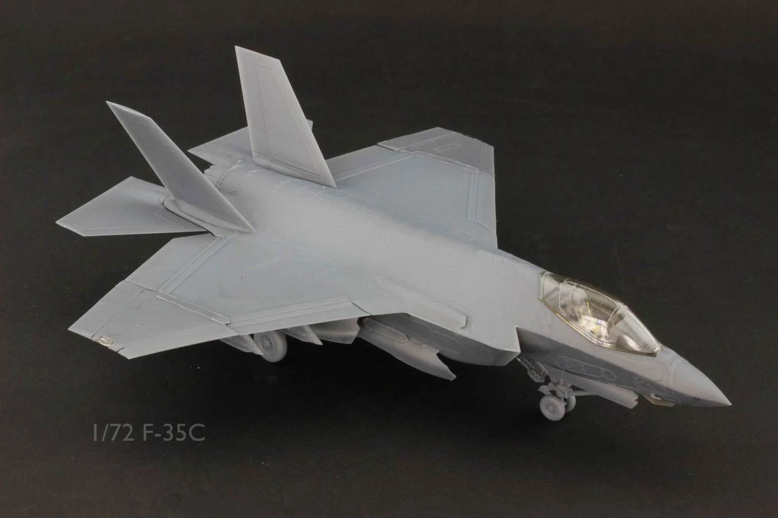 A72-010 1/72 U S Navy F-35C Lightning II Model Kit Assemble Multi-Purpose Stealth Model Fighter ModelPplane Making DIY