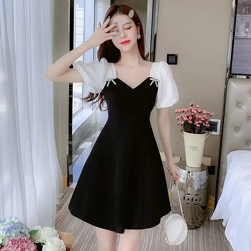 Abito femminile nero a maniche corte in chiffon di raso di seta Midi Abiti da donna A Line Kpop Elegante lusso Estetico di alta qualità Novità