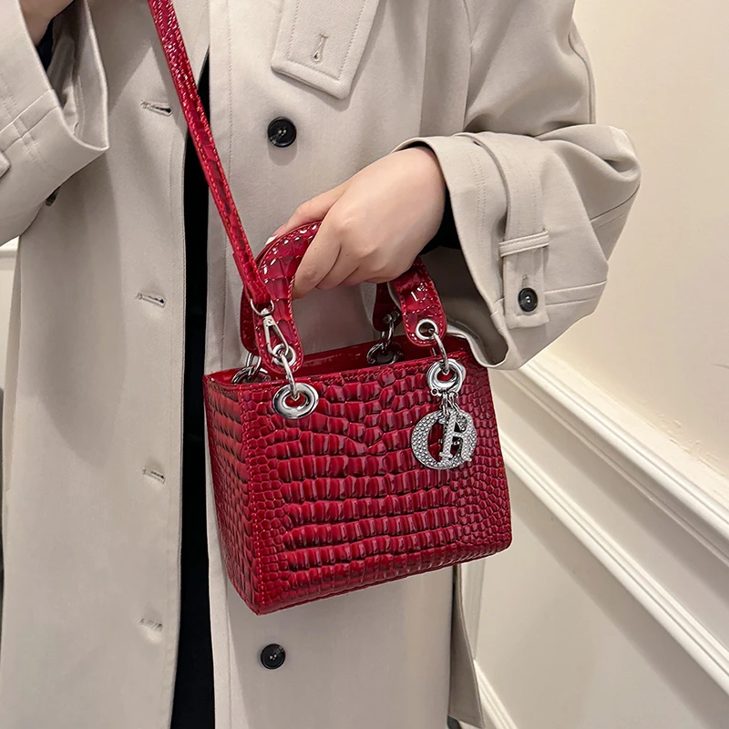 

Luxury Brand Famous Designer Ladies Shoulder Bag Leather Popular Classic Elegant Messenger Handbags