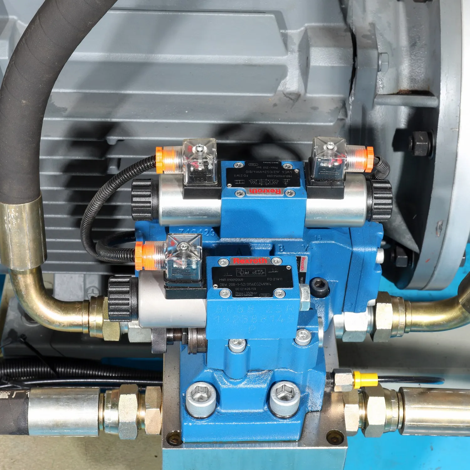 Pompe de coupe à tête de Jet d'eau 4000bar 60KSI-ESL 50 Machine de découpe à Jet d'eau 37KW 60HP Machine à Jet d'eau