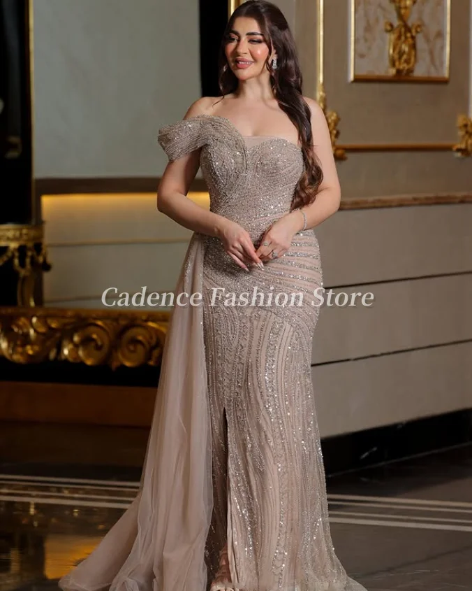 Роскошные вечерние платья без бретелек цвета шампанского в арабском стиле с русалкой, односторонние кружевные длинные платья для выпускного вечера в Дубае, 2025 г.