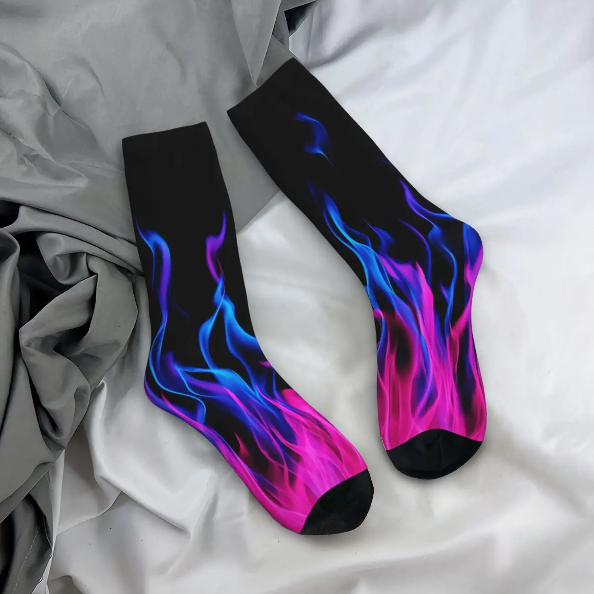 All Seasons Crew Stockings Dark Flame Gradient Graffiti Art Socks Harajuku Long Socks for Men Women Valentine's Day Gifts