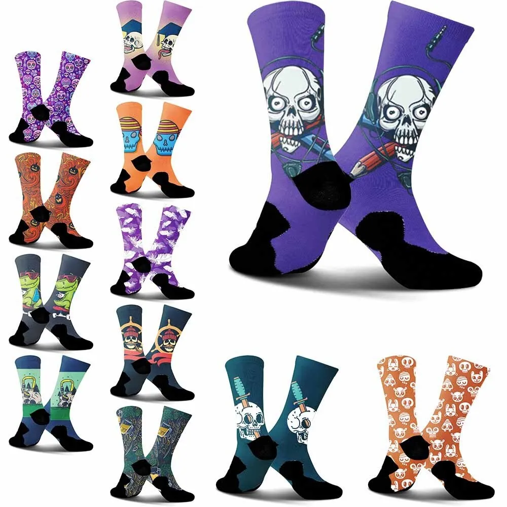 

Спешите купить эти модные велосипедные носки! Ретро-атмосфера сочетается с забавными мультяшными персонажами для незабываемого впечатления.