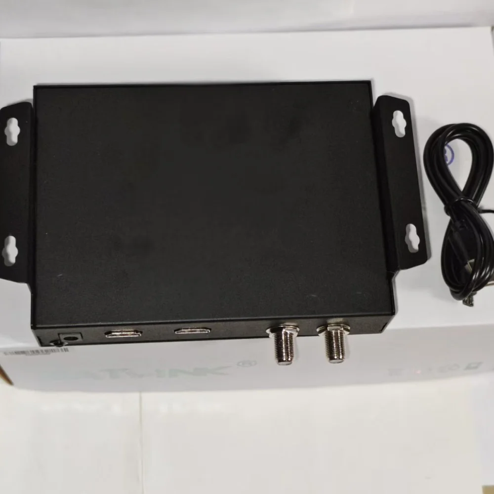 SATLINK ST-7632 Digital TV Modulator Support DVB-T ISDB-T DVB-C MPEG2 MPEG4 1 Route Signal Source for Brazil Market