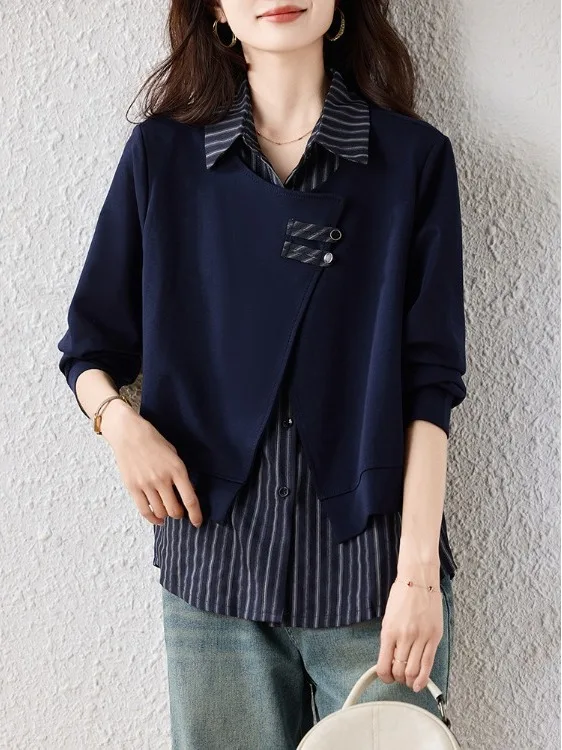 カジュアルなストライプ柄パッチワーク風フェイクツーピース 2026年春ファッション レディース ルーズフィット ロングスリーブ ミドル丈カジュアルトップ