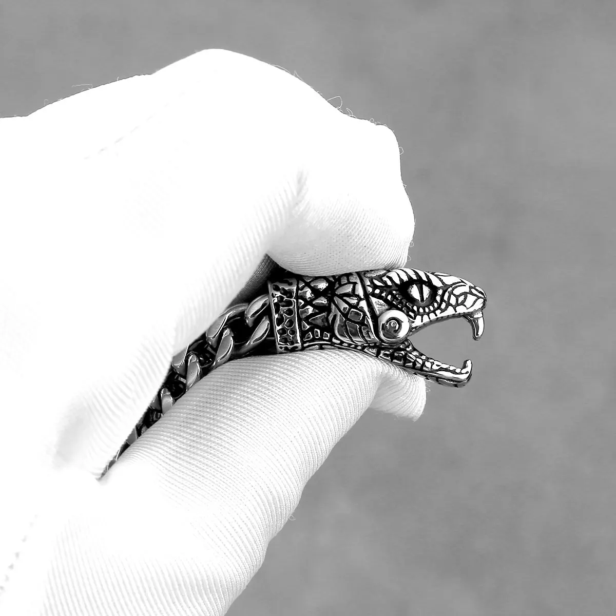 New Design Viking Snake Head Men\'s Bracelet Overbearing Street Culture Accessories Punk Stainless Steel Jewelry Gifts Wholesale