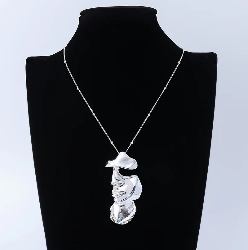 new necklace, European and American simple pendant, cold wind abstract face alloy sweater chain pendant