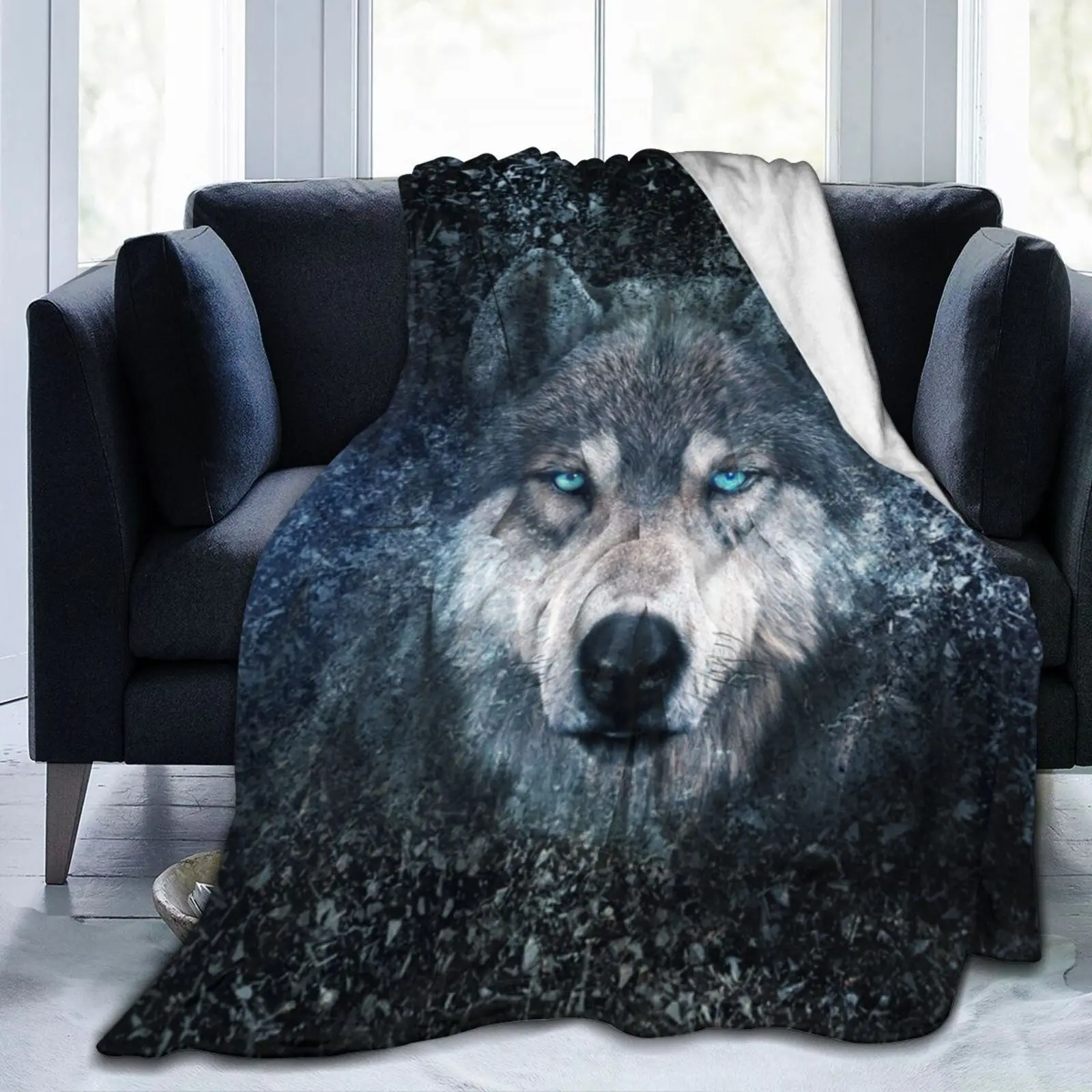 

3D Wolf Blanket Flannel Anime Warm Blanket Double Sided Cartoon Travel Adult Children Sofa Wool Blanket Thickened Blanket