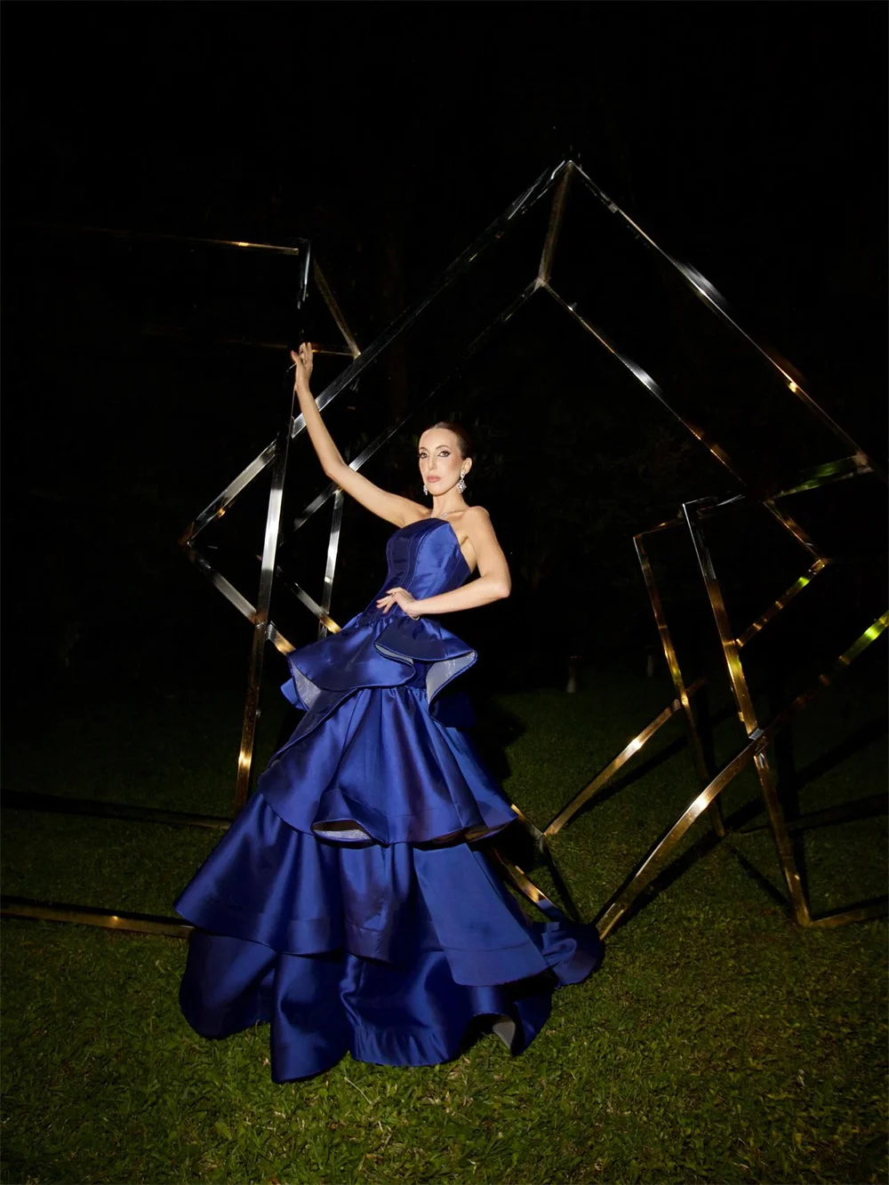 Aileen Satin Strapless navy Ball Gown Prom Dress Gala Tiered Elegant Luxury Formal Ruffles 2026 Customized Robes de Soirée