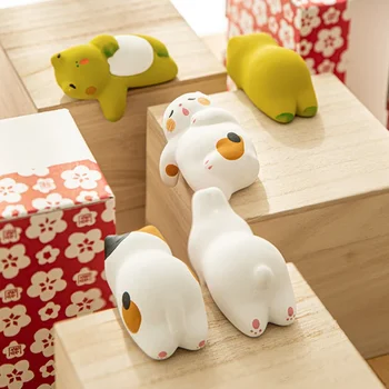 Monitor de pantalla de ordenador, adornos pequeños, muñeca de escritorio, gato, conejo, Rana, decoración del hogar, estatuilla de gato de la suerte, accesorios para el hogar