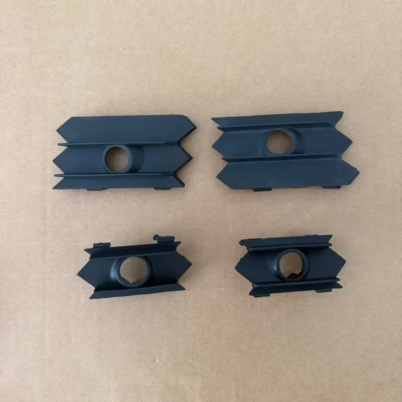 For Skoda Kodiaq front grille reverse radar bracket 56G853665C 56G853666C 56G853665B 56G853666b