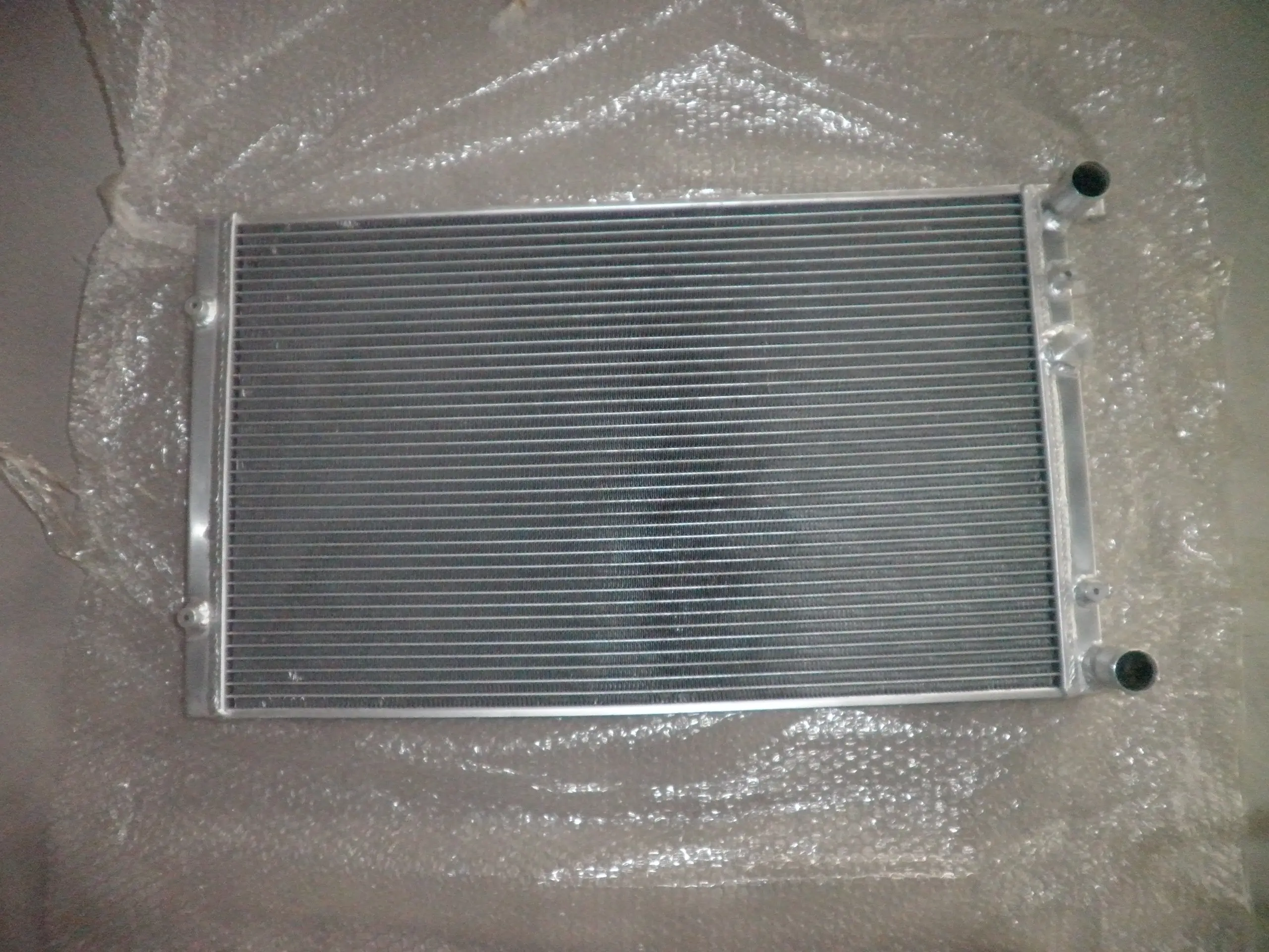 2 Row Aluminum Radiator For 1999-2005 VW Volkswagen Golf Jetta GTI MK4 / 1999-2006 Audi TT 2000 2001 2002 2003 2004 2005 2006