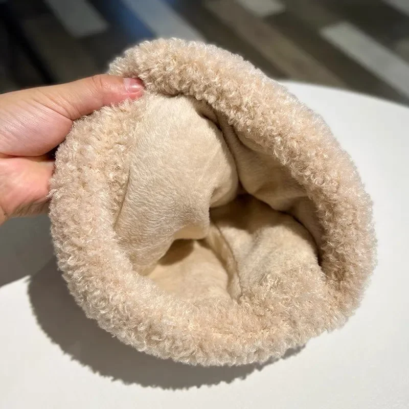 หมวกไหมพรมถักนุ่มสำหรับผู้หญิง ลายหูหมี พร้อมซับในขนนุ่ม ป้องกันหู ดีไซน์แฟชั่นทรงหลวม สำหรับอากาศหนาว