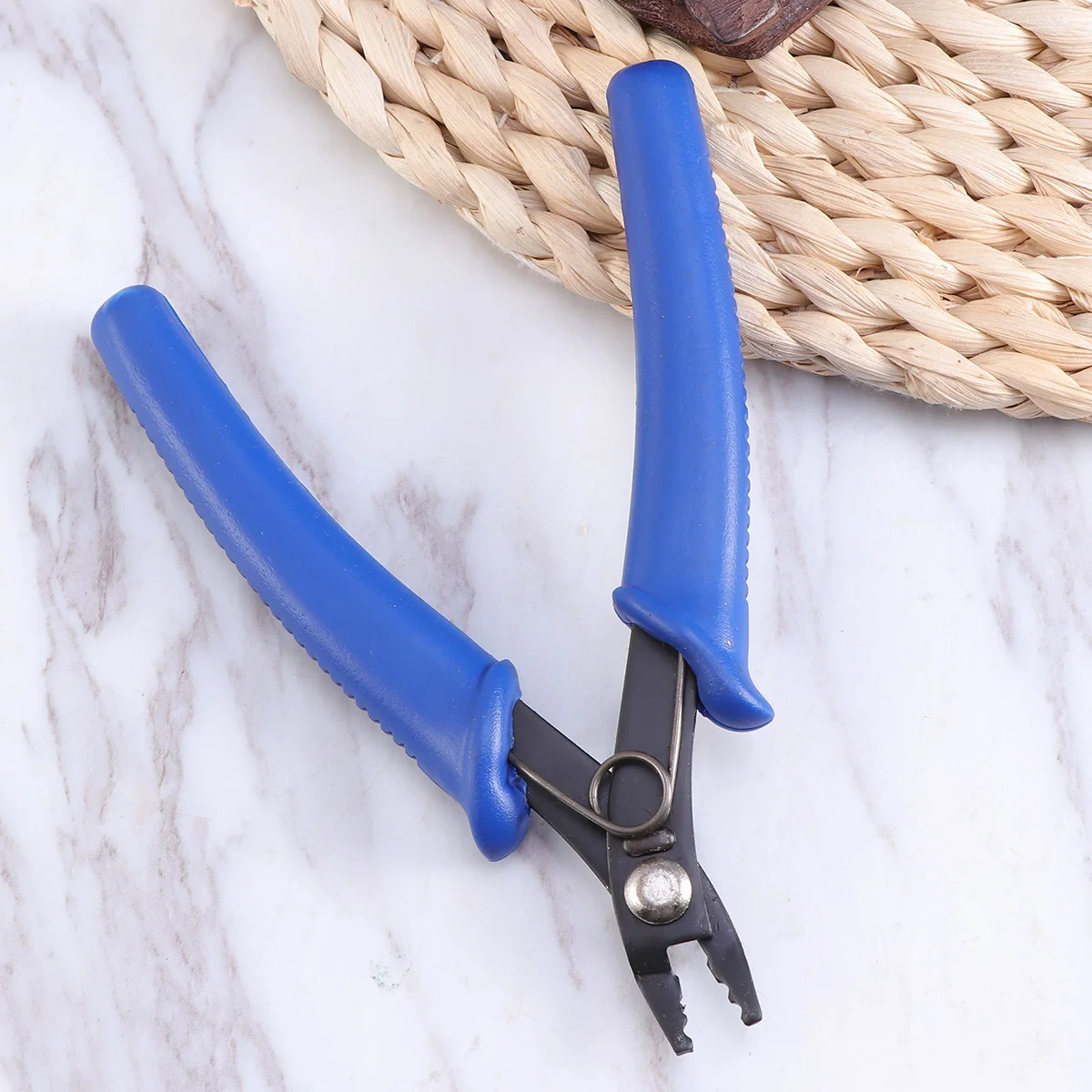 

Effortless Wire Cutting Pliers Angled Flush Cutter High Strength Alloy for Cords Small Chain Eye Pins Jewelry Making