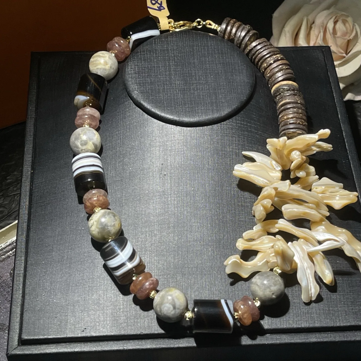 Agate shell necklace unique style women's jewelry