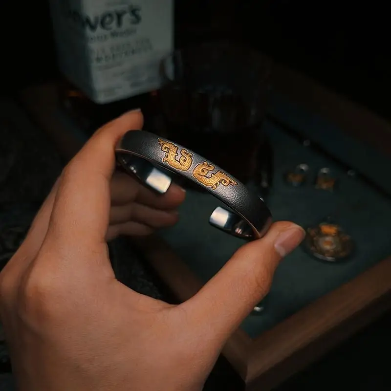 

National Non-legacy Iron and Gold Craft Carving Gold | Xiaolong Palace Senior Sense Meteorite Bracelet Man