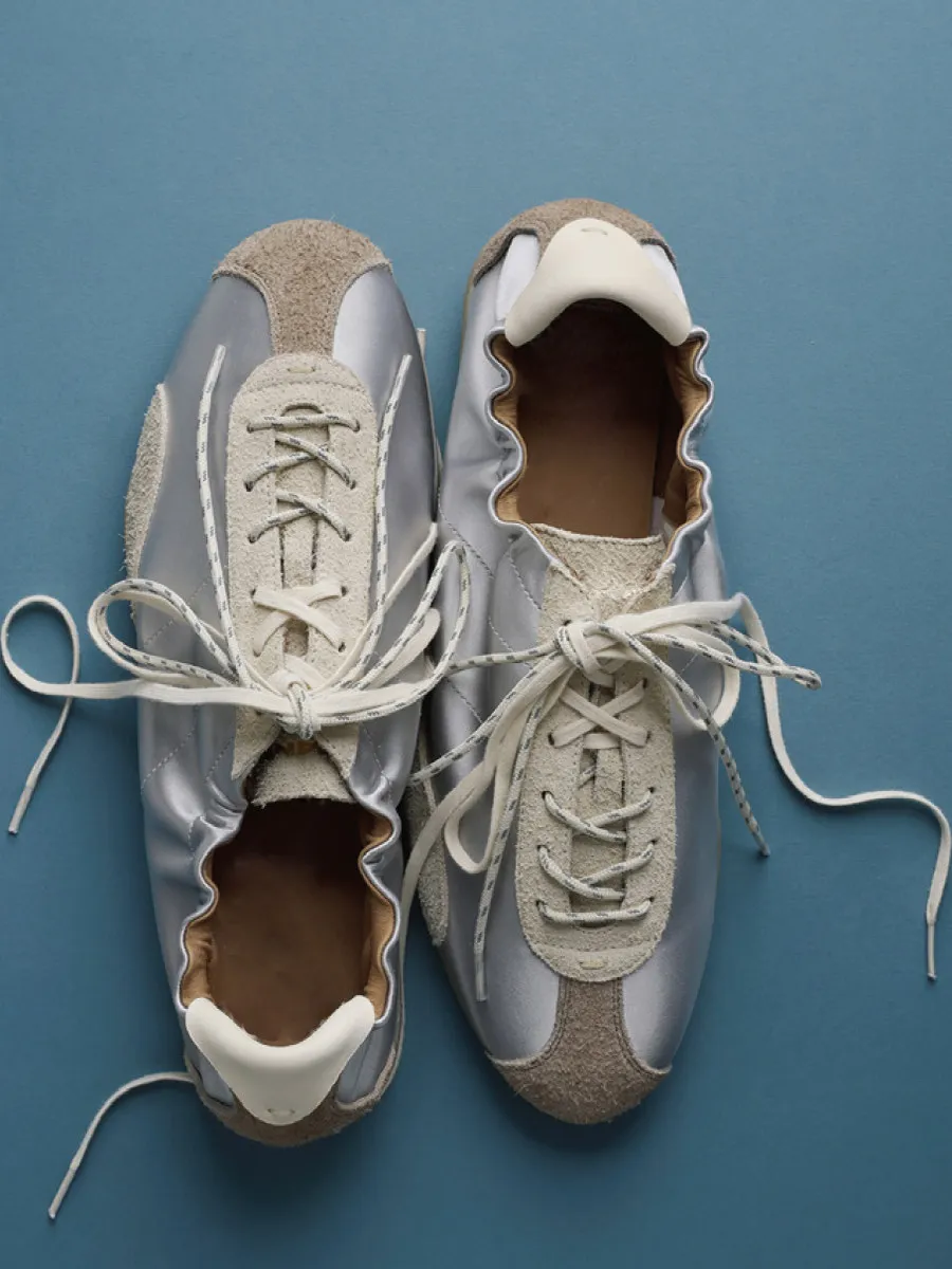 

Women's Ballet Flats; Comfortable and Versatile Unisex Walking Shoes, Casual Shoes, Hiking Boots, Trainers, and Casual Trainers