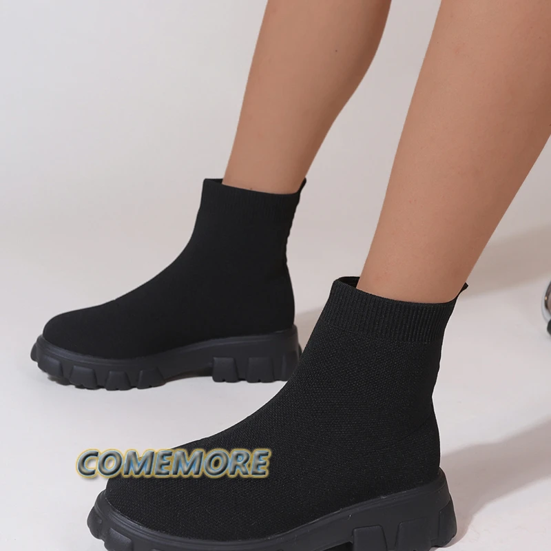 2025 חדש סתיו חורף אופנה ספורט מזדמנים ספורט ספורט עבה וגרביים רשת נעליים לנשים בתוספת גודל זוג מגפיים מזדמנים העליון