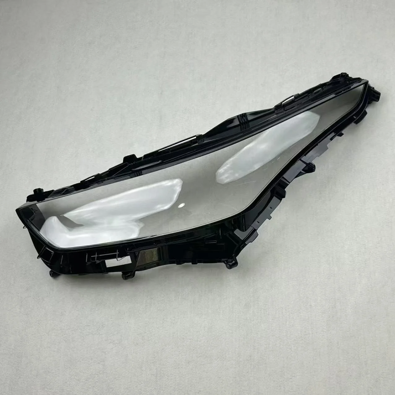 

New 2022 for Highlander Headlight Housing and Lampshade Cover Auto Car Accessories