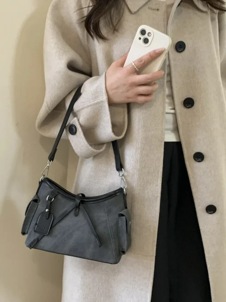 حقيبة تحت الإبط فاخرة جديدة لعام 2025 للنساء حقيبة كتف أنيقة بمقبض علوي، محفظة كروس بسيطة للتنقل في المكتب #1