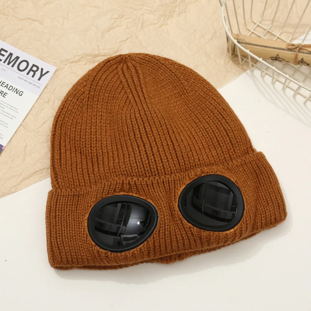 Ausgefallene und niedliche Mütze, warm und bequem für Herbst und Winter, atmungsaktive Strickmütze, lässige und einzigartige Alien-Brillen-Beanie. – Detail 4