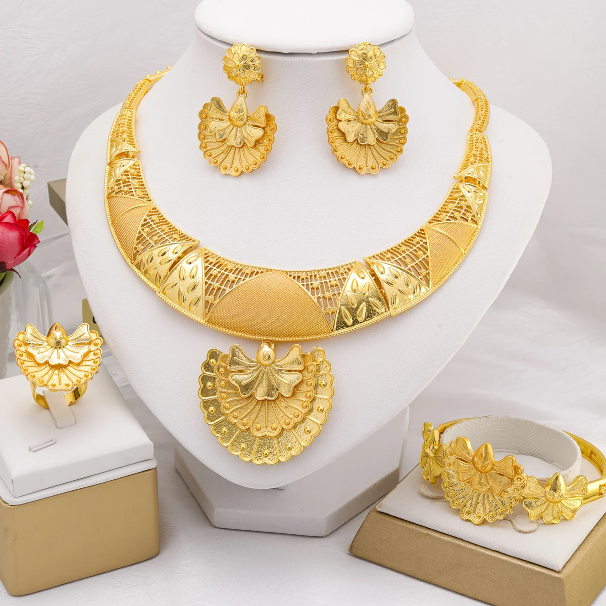 Dubai Fashion 24k Gold Plated Necklace Earrings Ring Bracelet Jewelry Sets for Women Wedding African Indian Jewellery