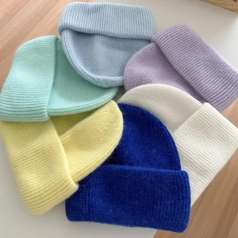 1 قطعة قبعة الشتاء الدافئة للرجال النساء ، قبعة صغيرة سوداء قبعة لينة الشتاء الرياضة في الهواء الطلق يندبروف بيني الكفة قبعة الجمجمة قبعات متماسكة