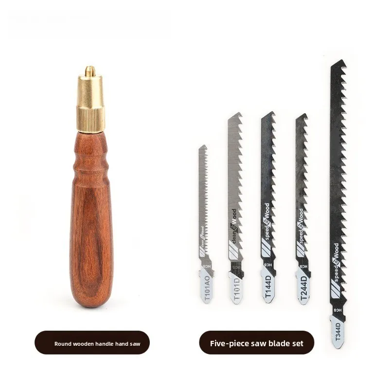 Una sierra de mano pequeña con mango de madera con hojas de sierra intercambiables, dientes finos y gruesos, es una herramienta de carpintería manual para jardín