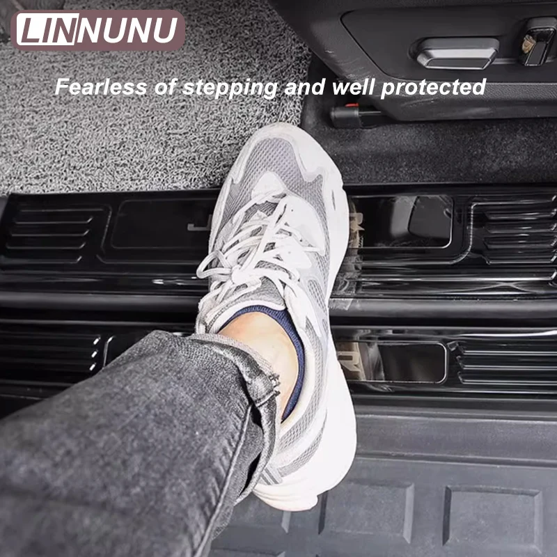 LINNUNU Car Door Sill Protector Fit for Chery JETOUR T2 Traveller Trim Scuff Pedal Threshold Cover Accessories Stainless Steel